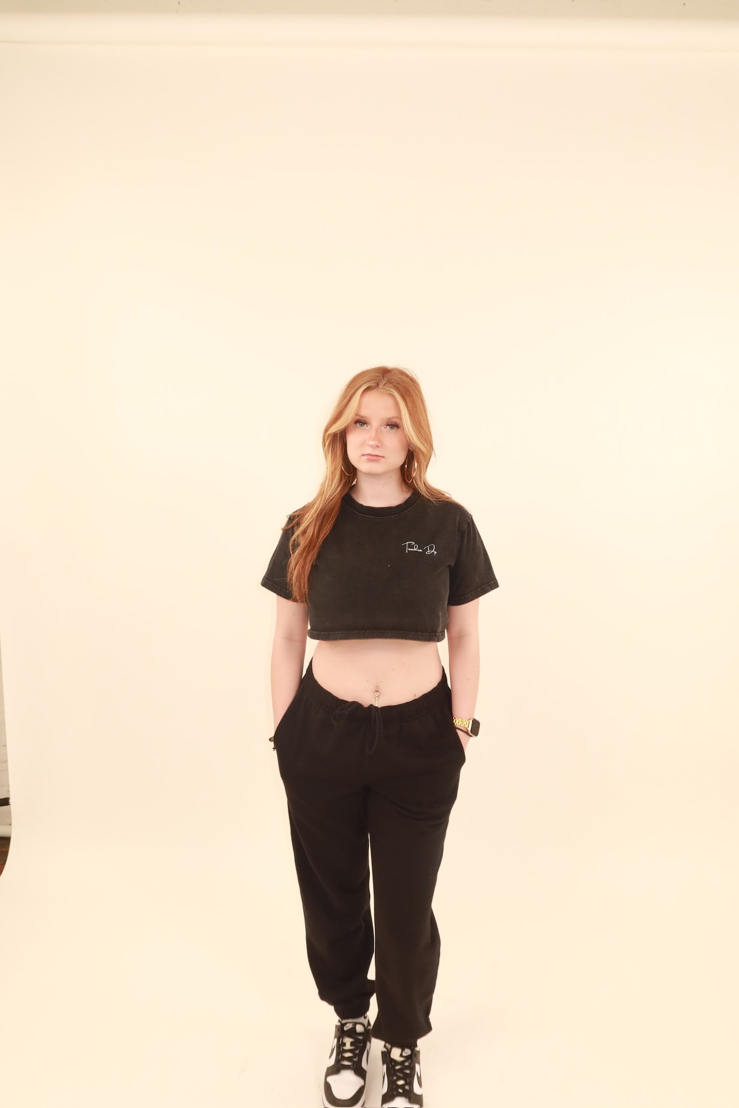 Cropped Glowing Nail T-Shirt